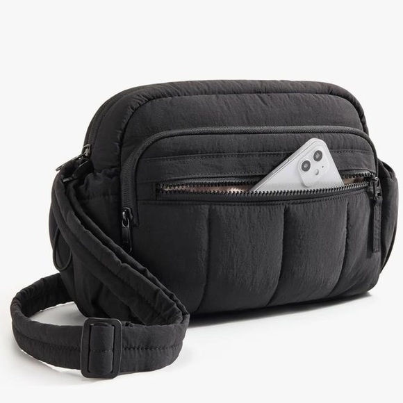 Bagsmart Handbags - NWT Black Quilted Crossbody Bag